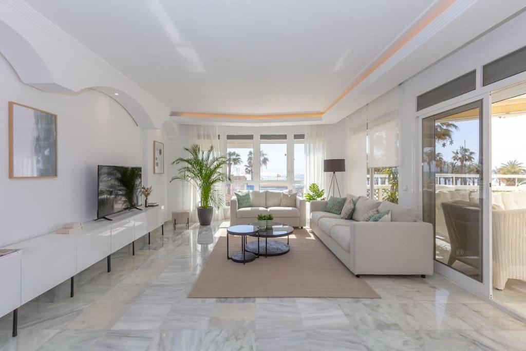 Edén Costa Lago PRIMERA LÍNEA DE MAR Torremolinos Extérieur photo